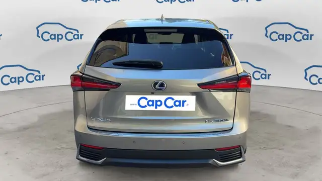 Lexus NX view 3