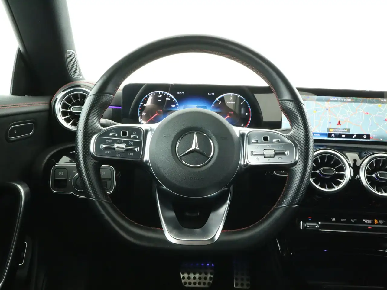 Mercedes-Benz CLA d *AMG*LED*Night*PDC*Kamera*Tempomat*DAB, миниатюра 11