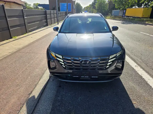 Hyundai Tucson view 2