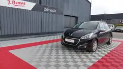 Peugeot 208 PureTech 82ch S&S Signature