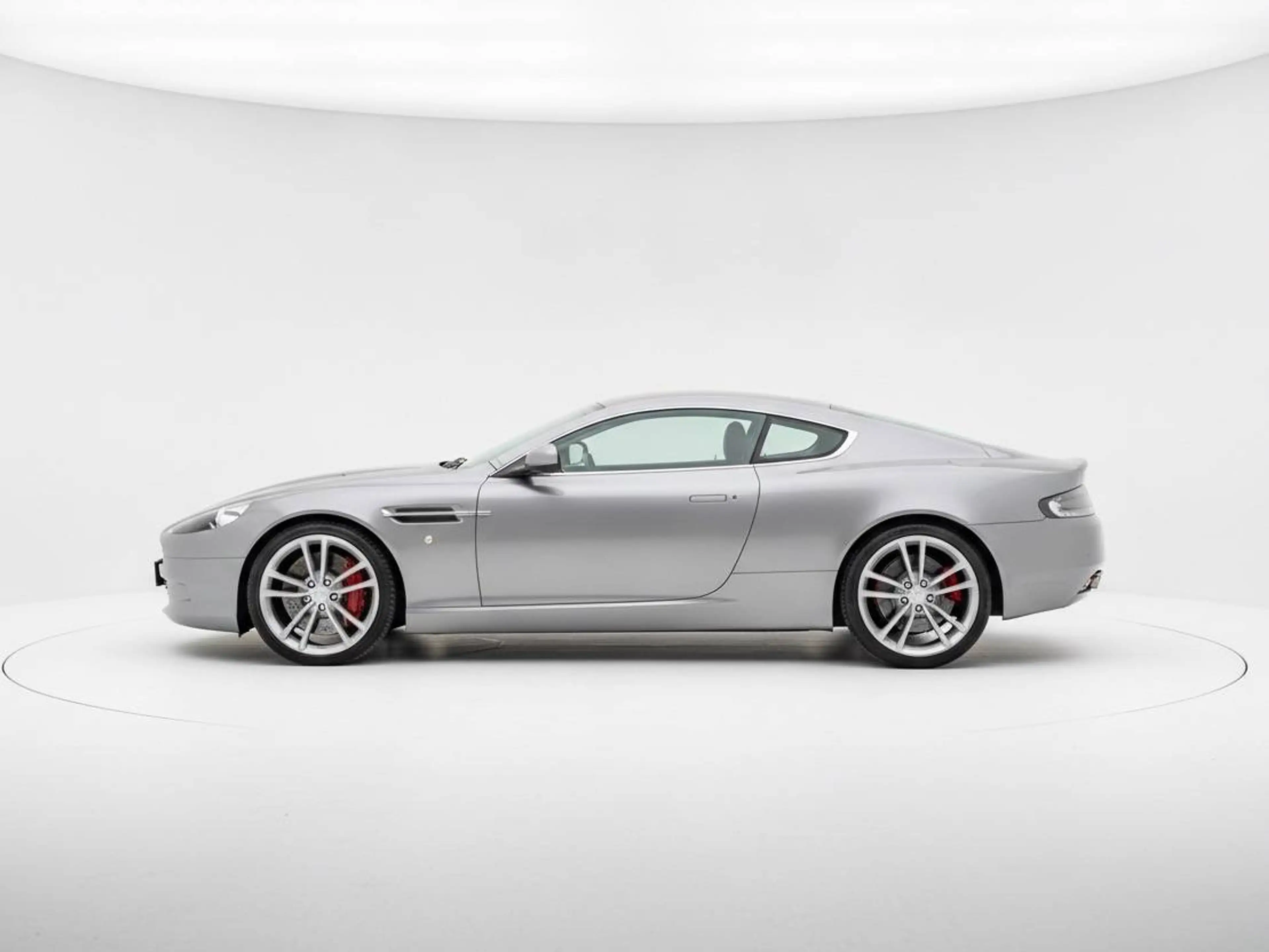 Aston Martin DB9 DB9 Coupe Touchtronic — photo 2