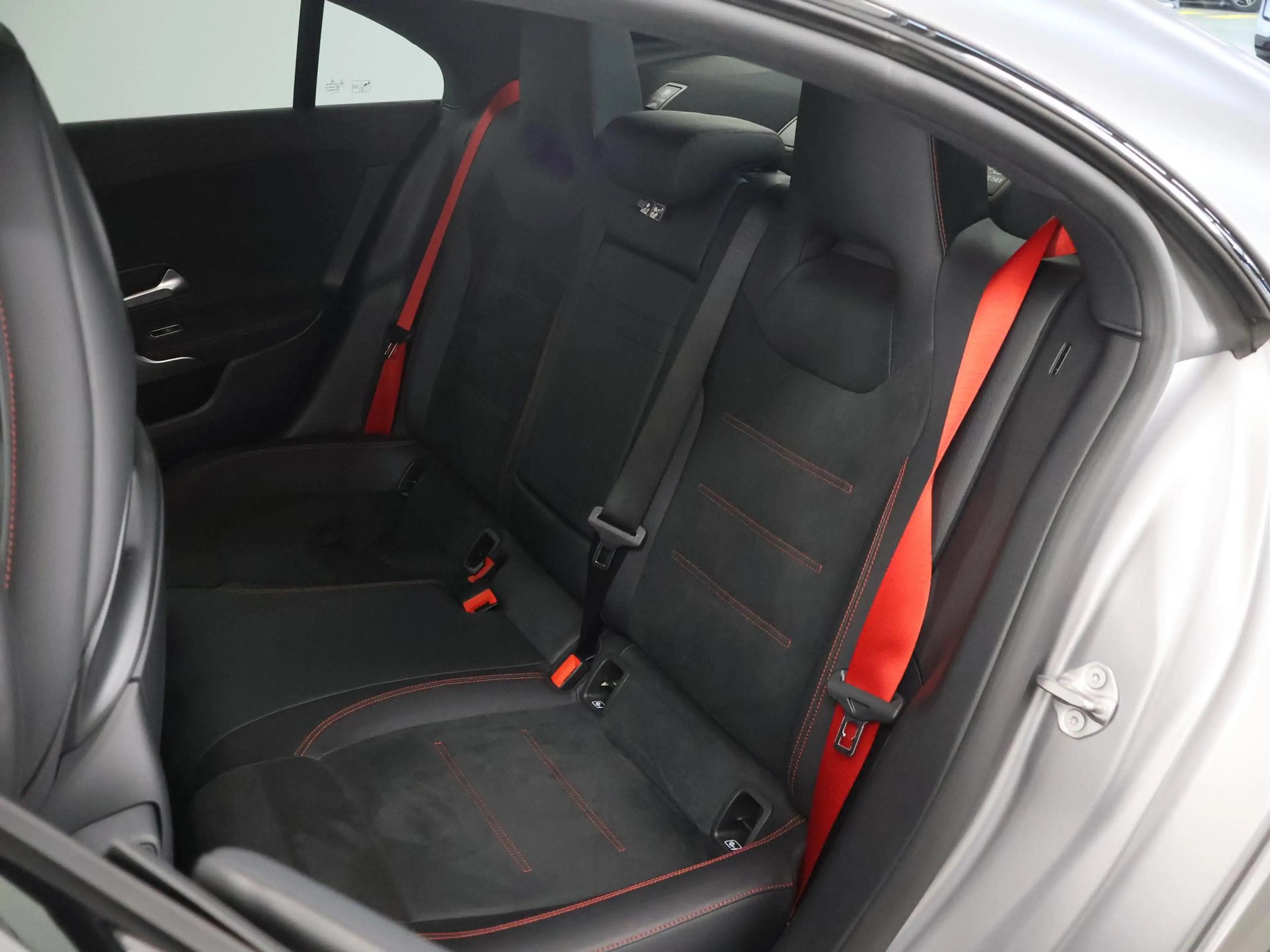 Mercedes-Benz CLA 35 AMG 4MATIC Premium Plus | Panoramadak | 360 camera | B — photo 11