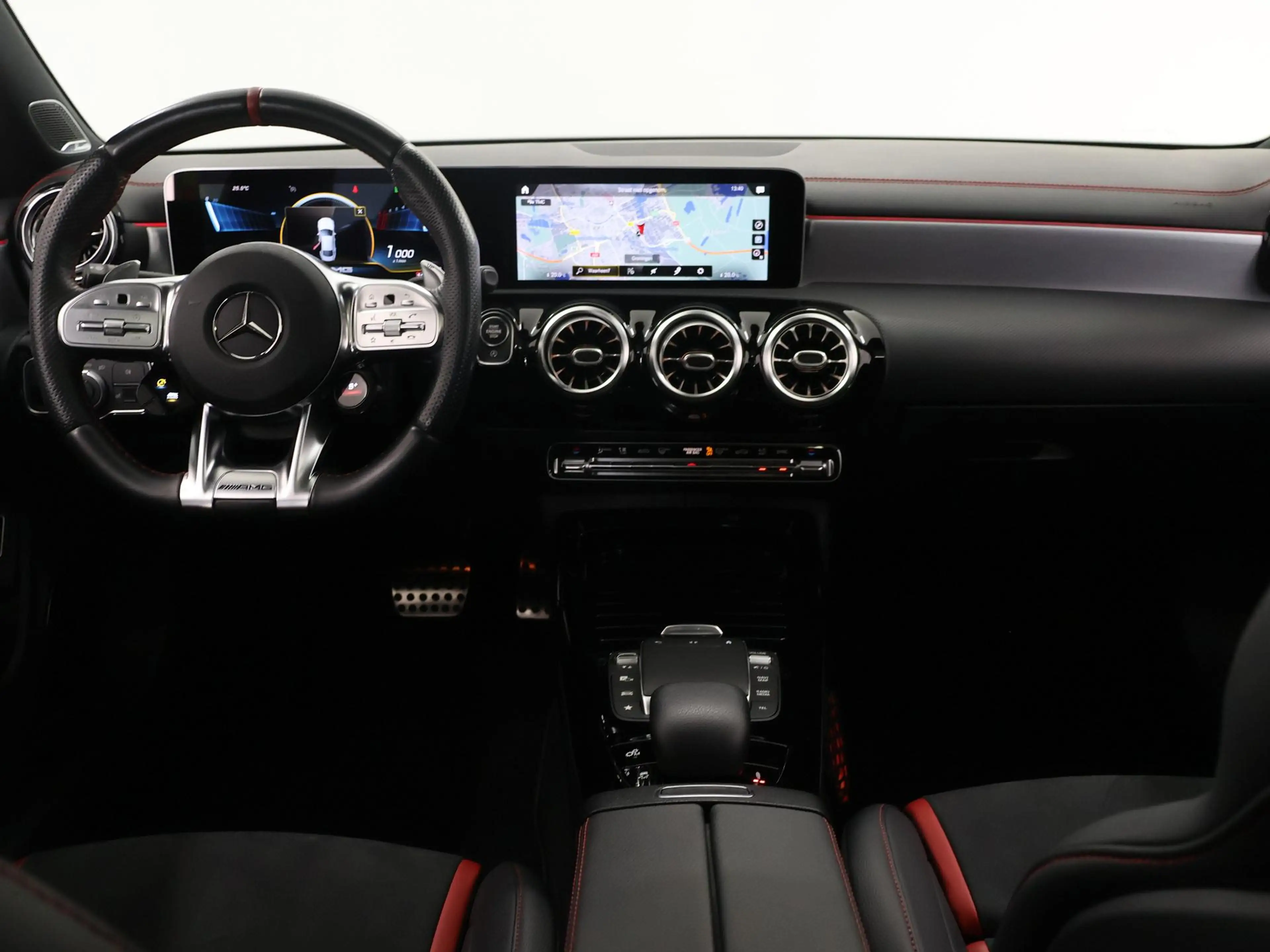 Mercedes-Benz CLA 35 AMG 4MATIC Premium Plus | Panoramadak | 360 camera | B — photo 8