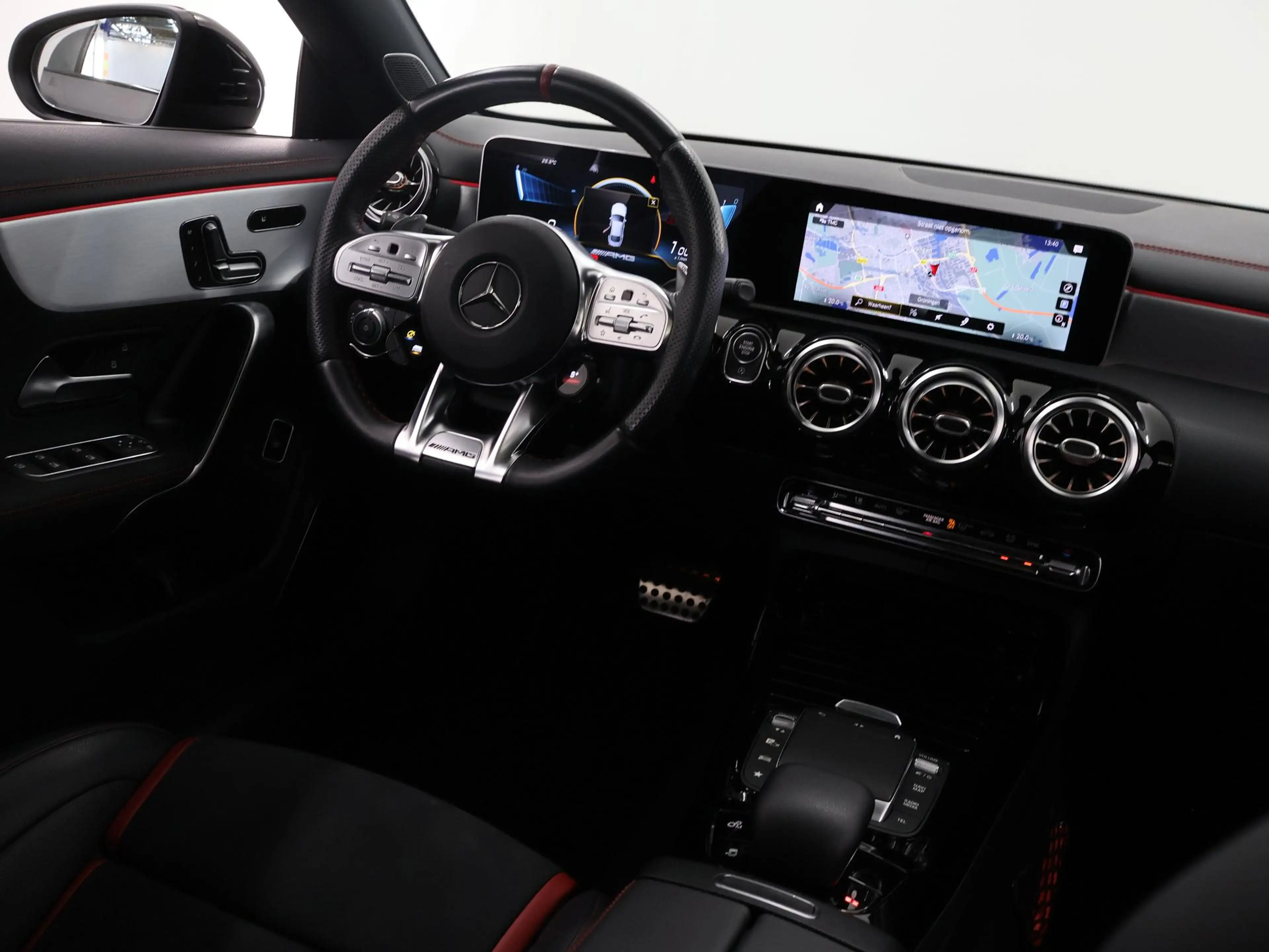 Mercedes-Benz CLA 35 AMG 4MATIC Premium Plus | Panoramadak | 360 camera | B — photo 9