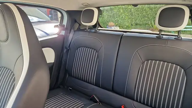 Renault Twingo view 9