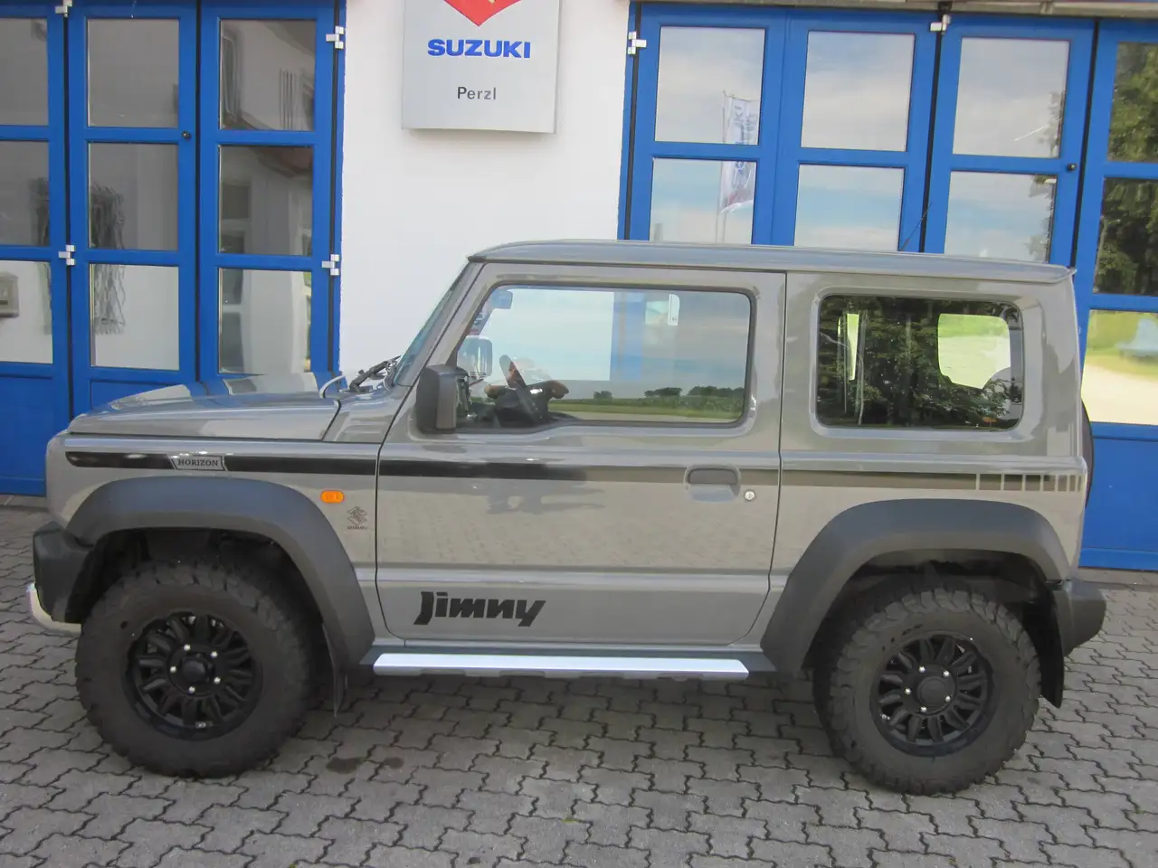 Suzuki Jimny 2024
