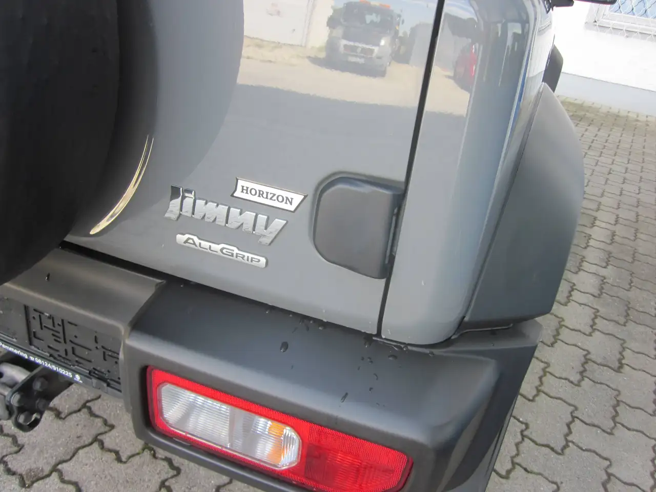 Suzuki Jimny 2024
