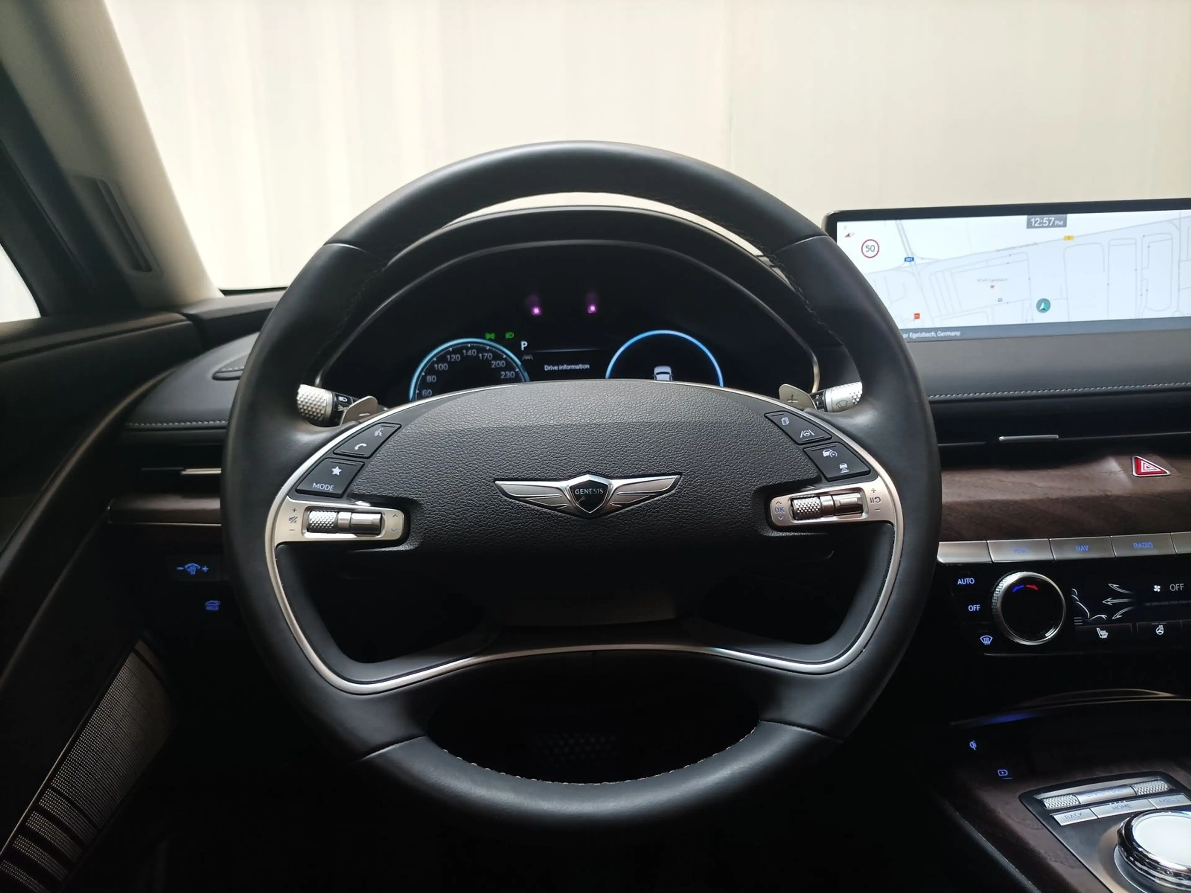 Genesis G80 2.5 T Sport Navi|CAM|Pano|Lane Ass.| — photo 10