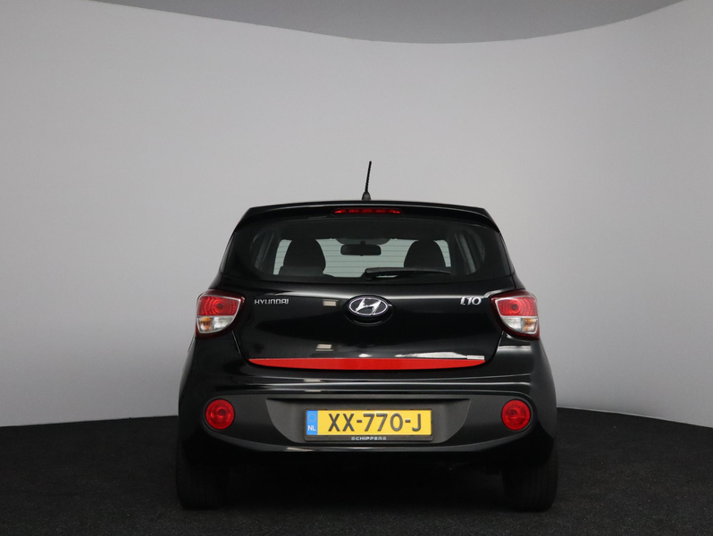 Hyundai i10 1.0i Comfort — photo 9