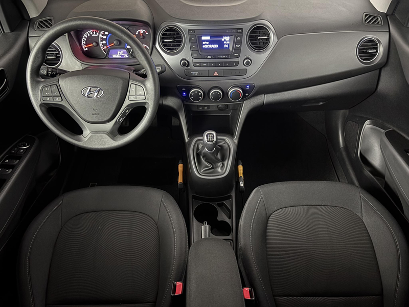 Hyundai i10 1.0i Comfort — photo 14