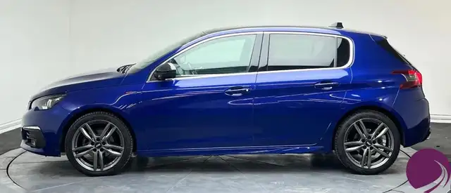 Peugeot 308 view 3