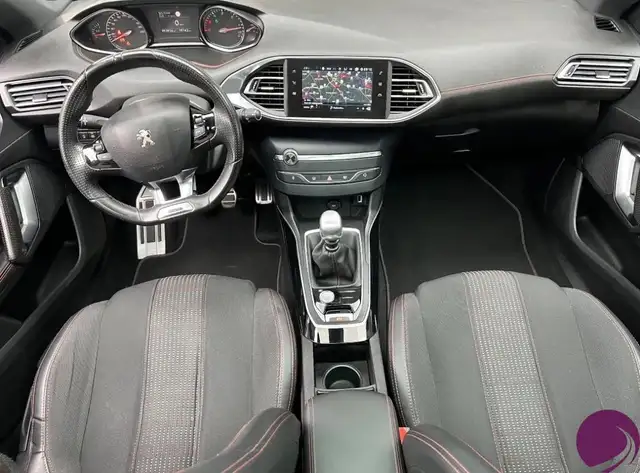 Peugeot 308 view 7