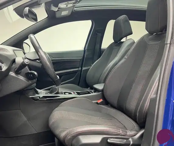 Peugeot 308 view 8
