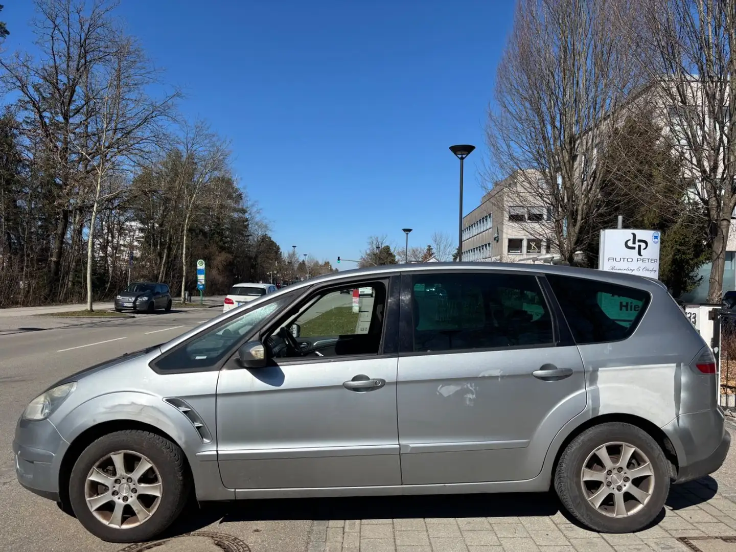 Ford S-Max Titanium*7-Sitzer*SHZ*KLIMA*PANO Plateado - 2