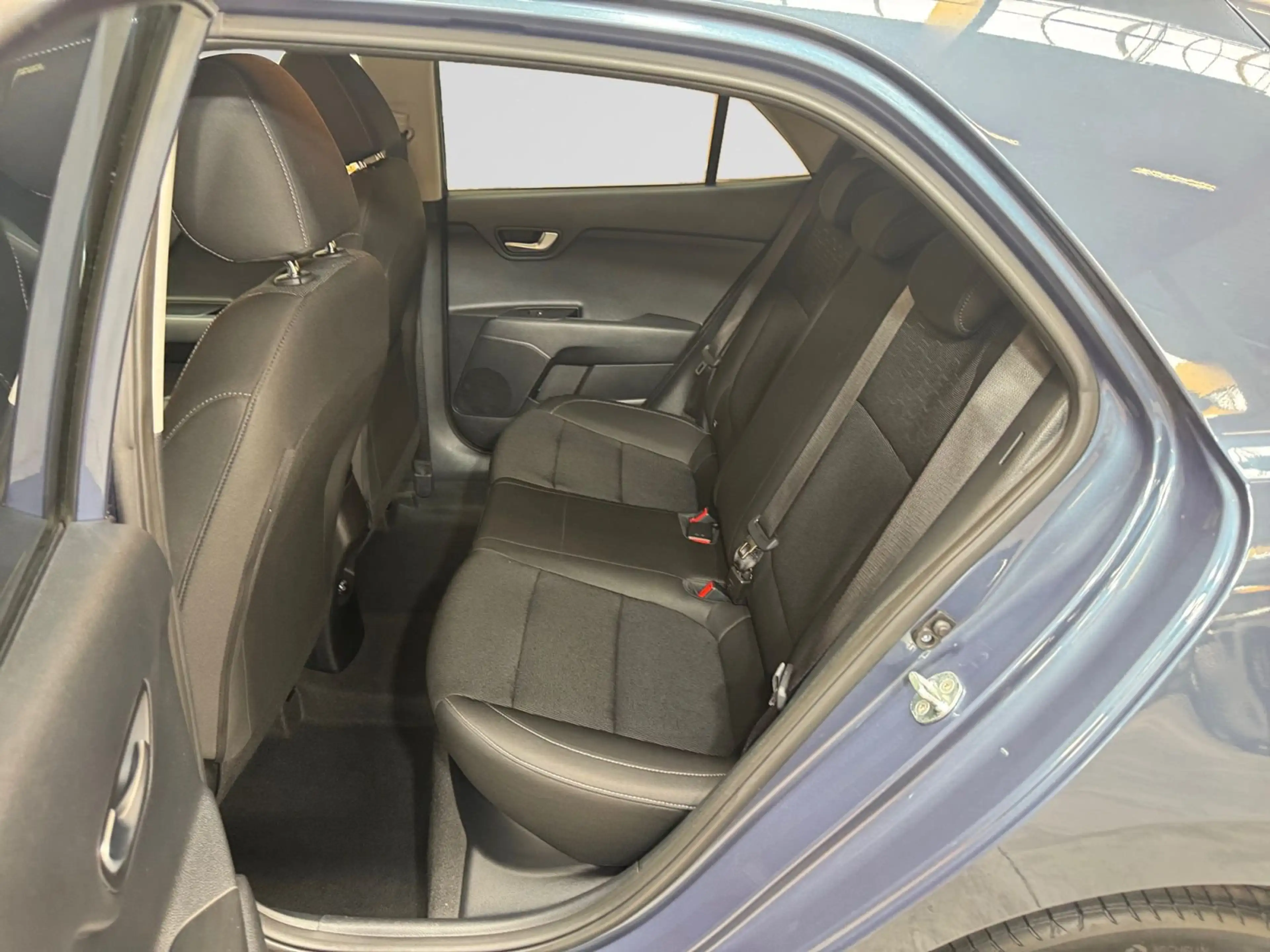 Kia Rio Pulse 1.2 84cv — photo 6