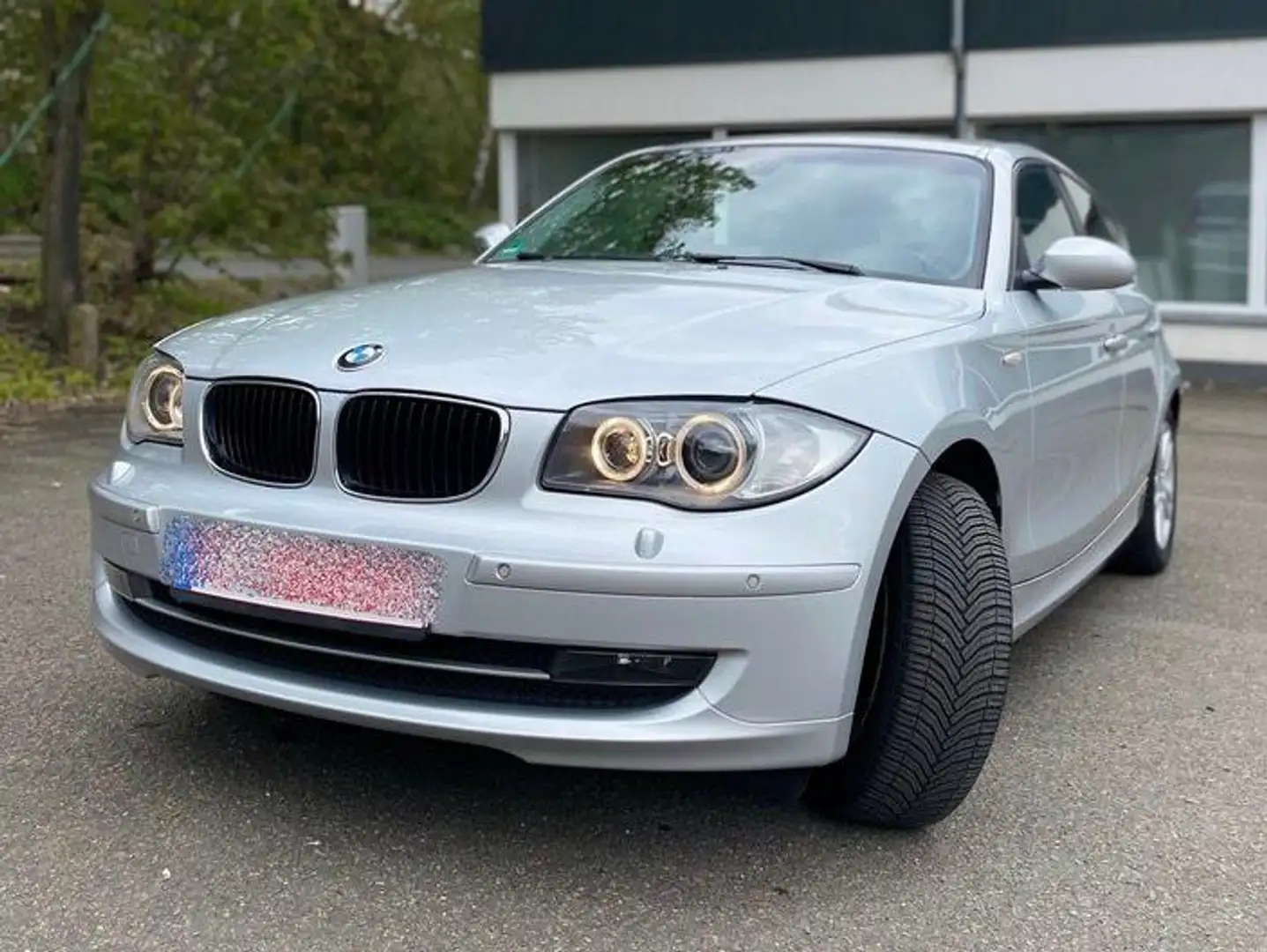 BMW 118 AUTOMATIK und Scheckheft gepflegt !!! Grau - 2
