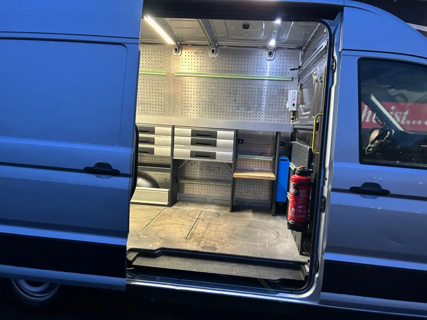 Volkswagen Crafter 35 Mittellang Hochdach/PDC/werkstaREGALE Argent - 1
