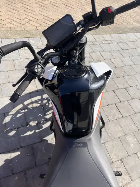 KTM 390 Duke - foto 6