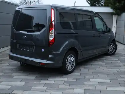 Annonce voiture d'occasion Ford Tourneo - CARADIZE