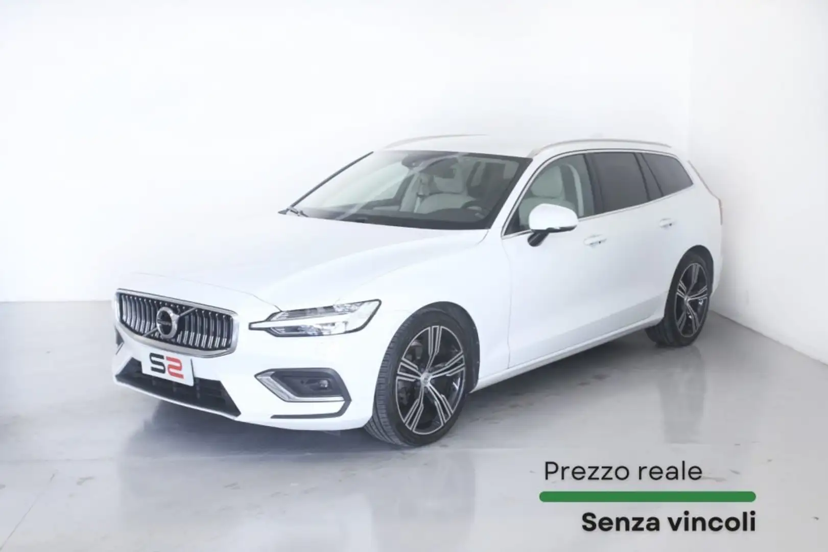 Volvo V60 D4 Geartronic Inscription Full LED/Cerchi 19'' Blanc - 1