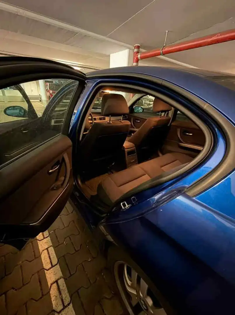 BMW 318 E90 Azul - 2