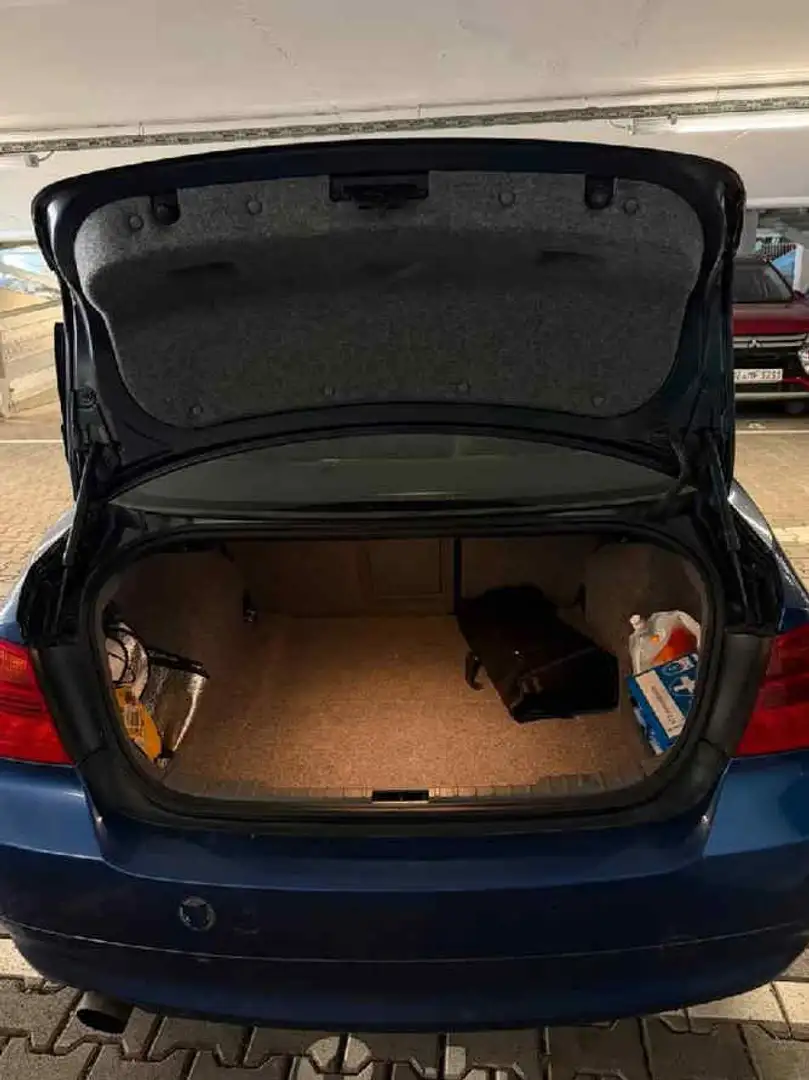 BMW 318 E90 Azul - 1