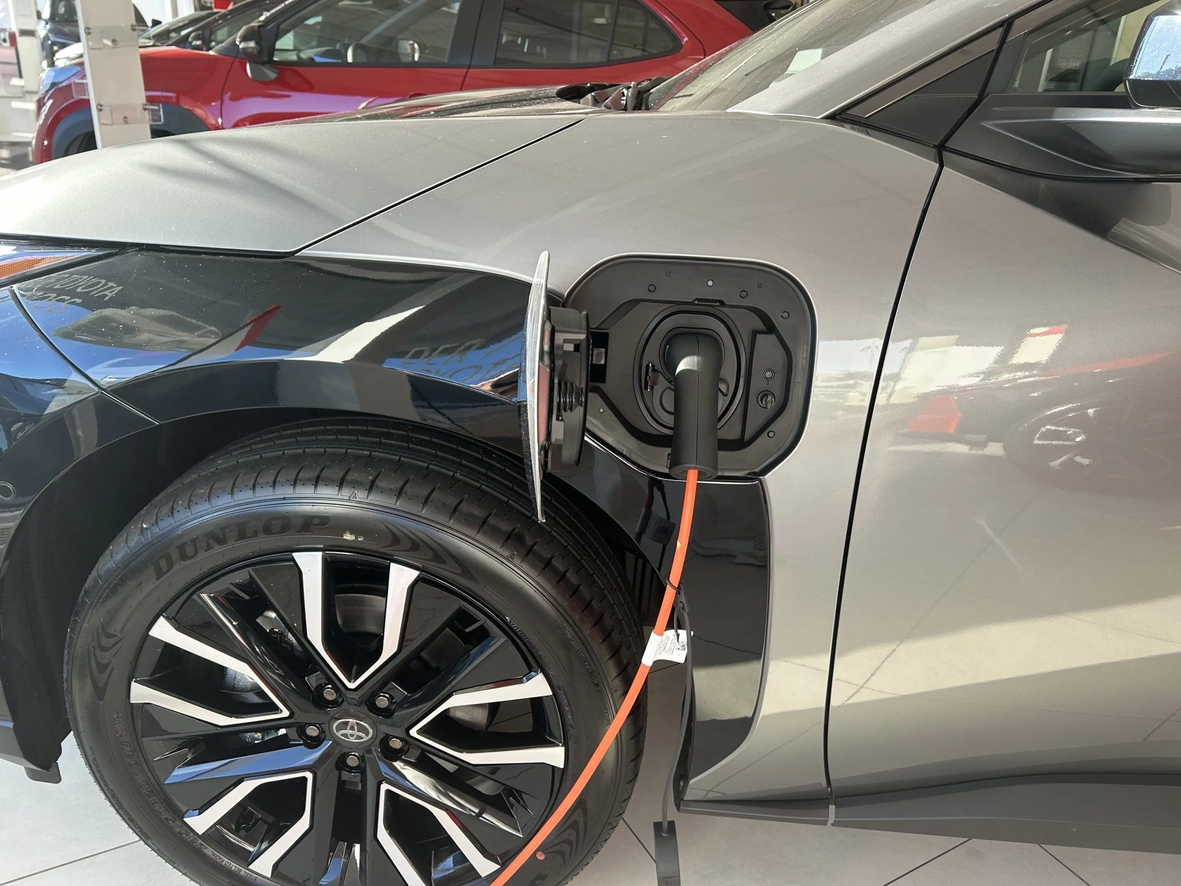 Toyota bZ4X FWD Lounge Gewerbewochenaktion — photo 5