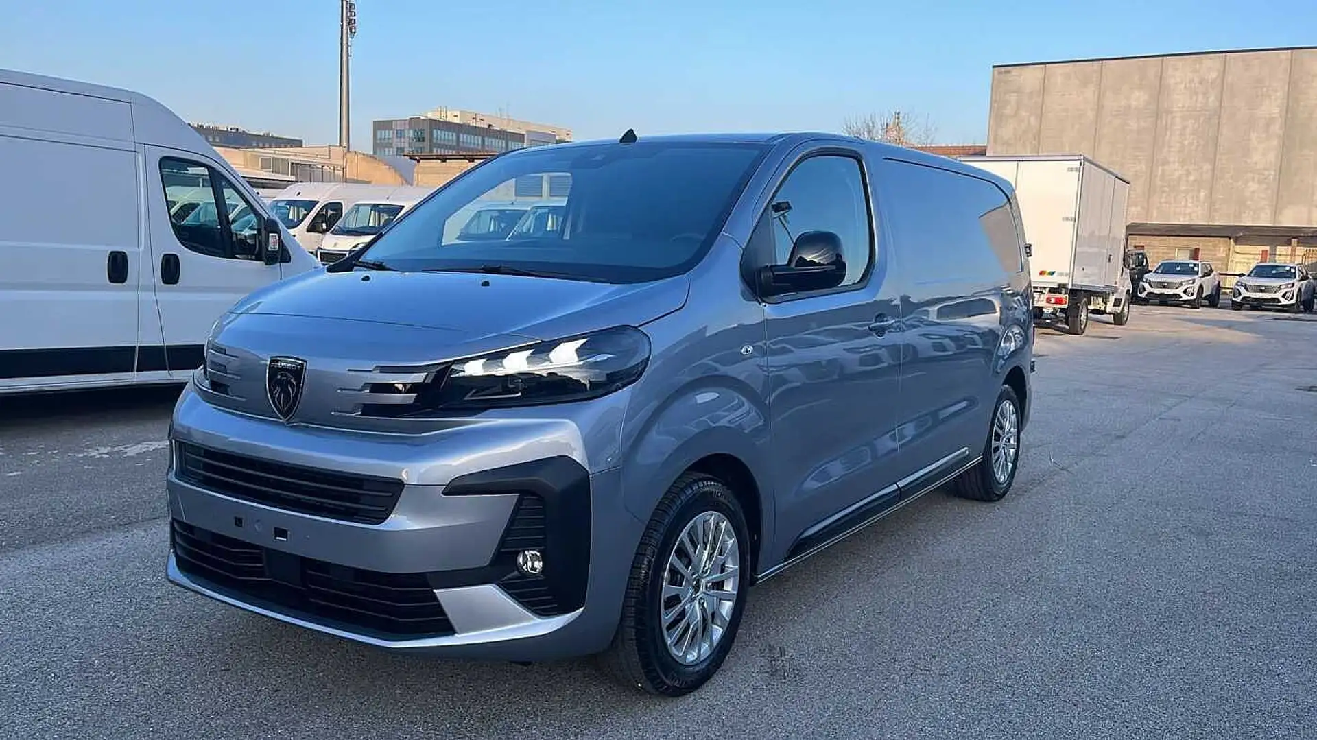 Peugeot Expert Nuovo Expert 2.0 BlueHDi 140cv EAT8 Standard Silver - 1