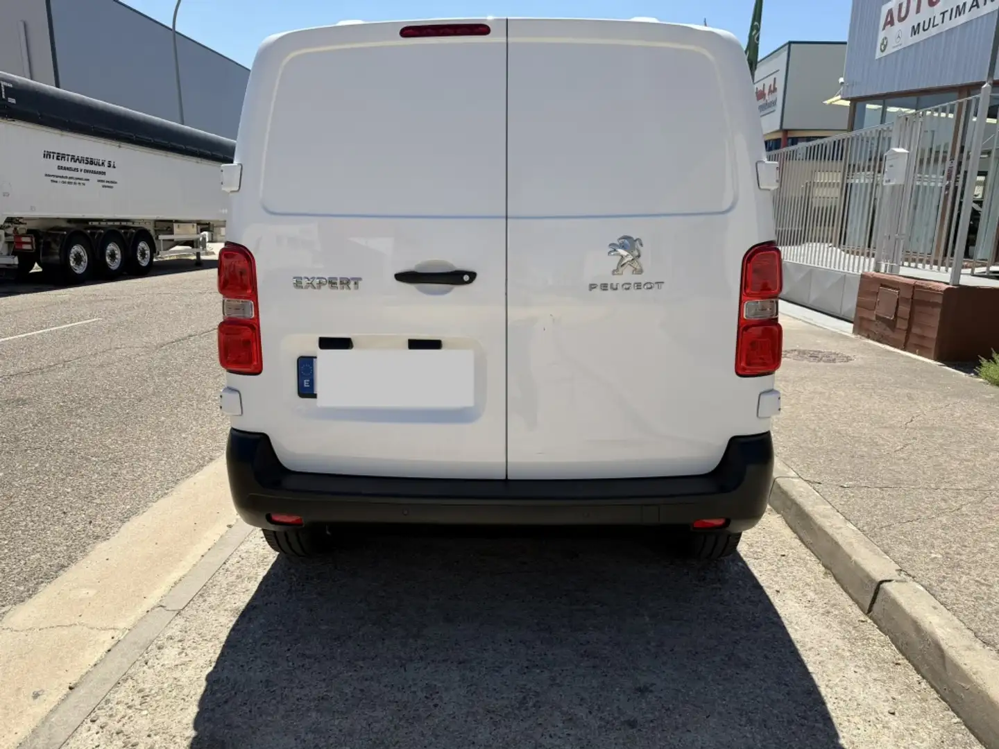 Peugeot Traveller 2.0BlueHDI Allure Standard 145 Blanco - 2