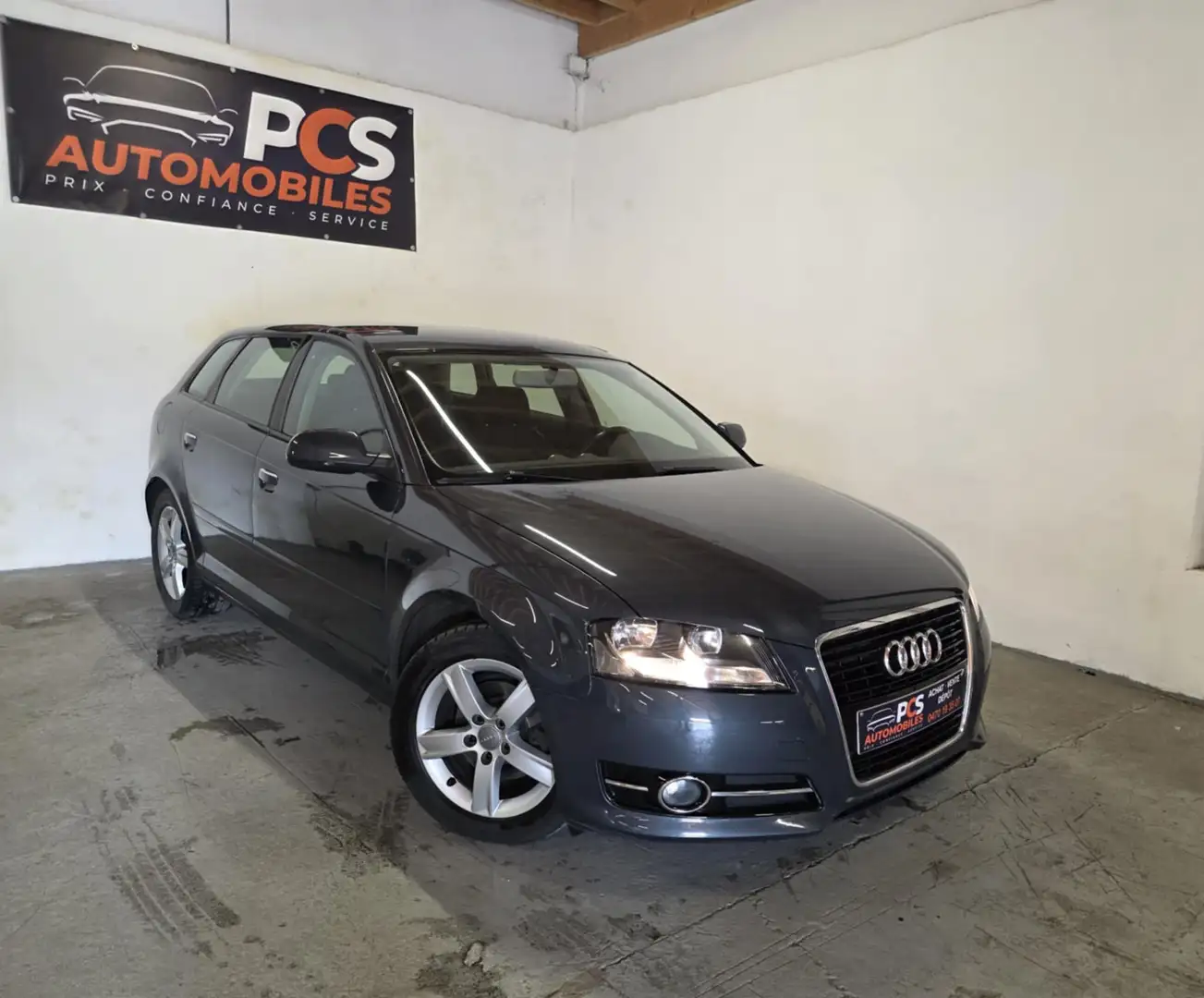 Audi A3 Sportback 1.6 TDi*JANTES ALU*CLIM*DISTRI OK*... Noir - 2