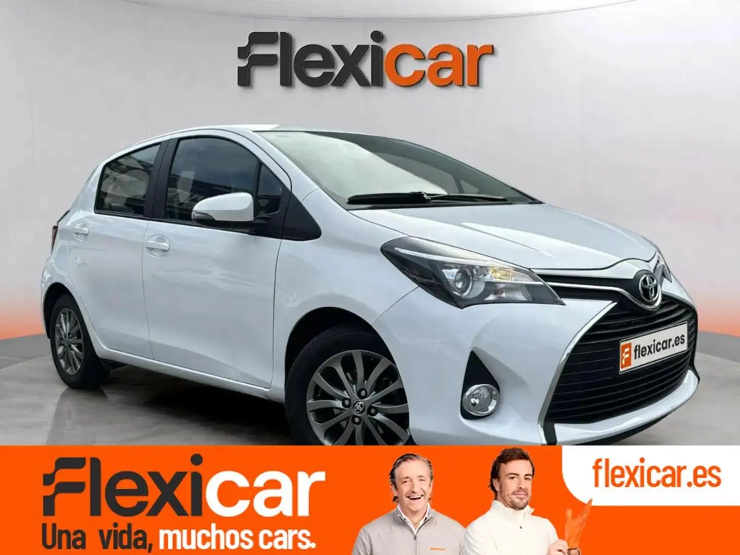 Toyota Yaris 1.3 Active Blanc - 1