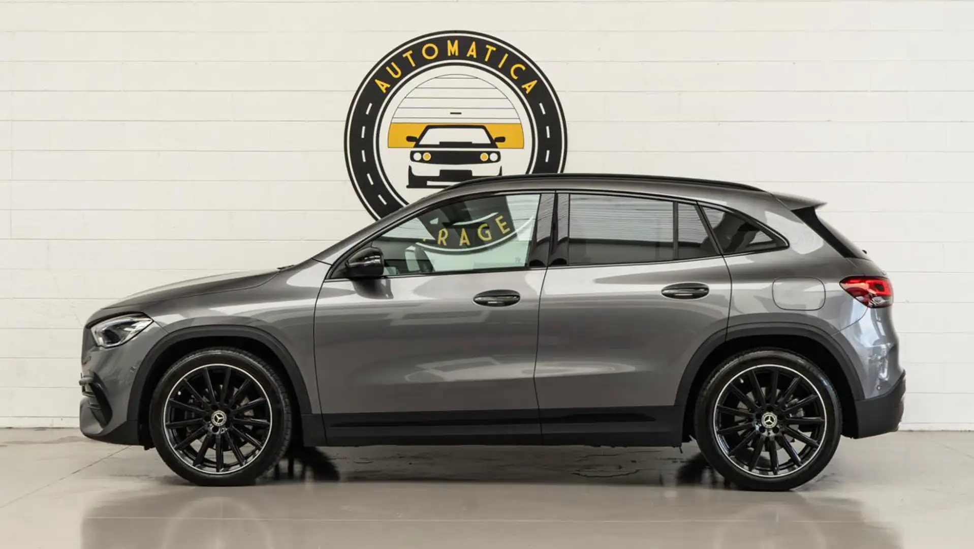 Mercedes-Benz GLA 220 d 4Matic Premium Plus GAR.UFF.TAGLIANDI Grigio - 2