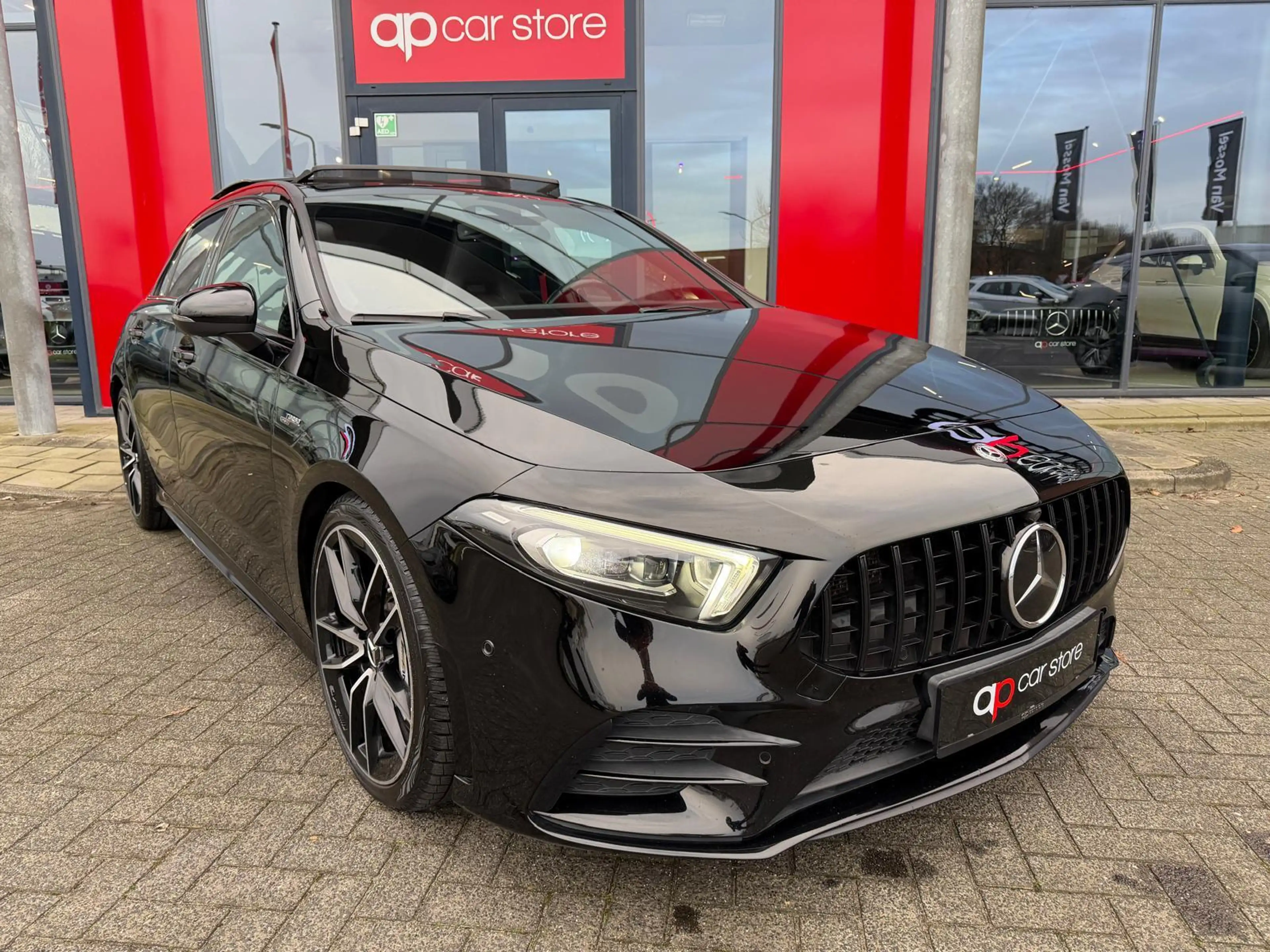 Mercedes-Benz A 35 AMG 4MATIC Edition 1 — photo 3