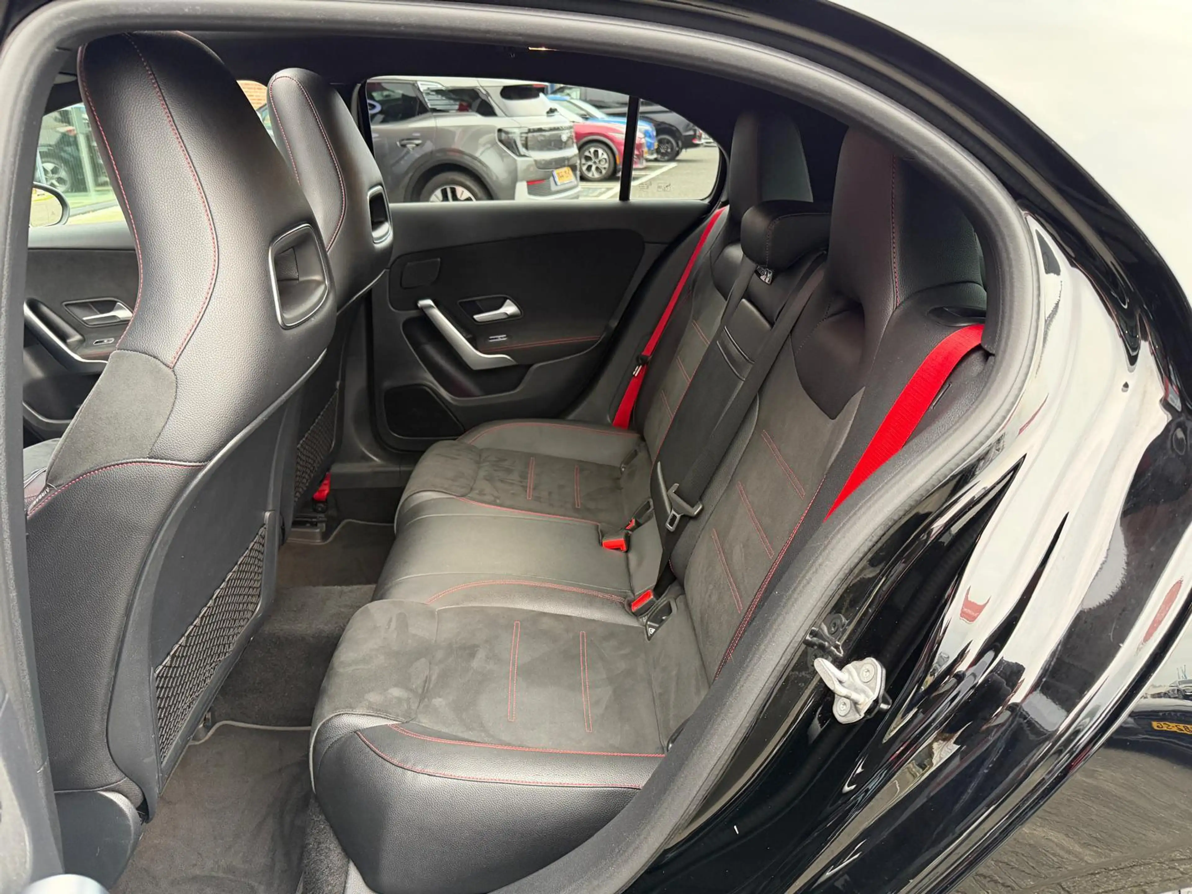 Mercedes-Benz A 35 AMG 4MATIC Edition 1 — photo 13