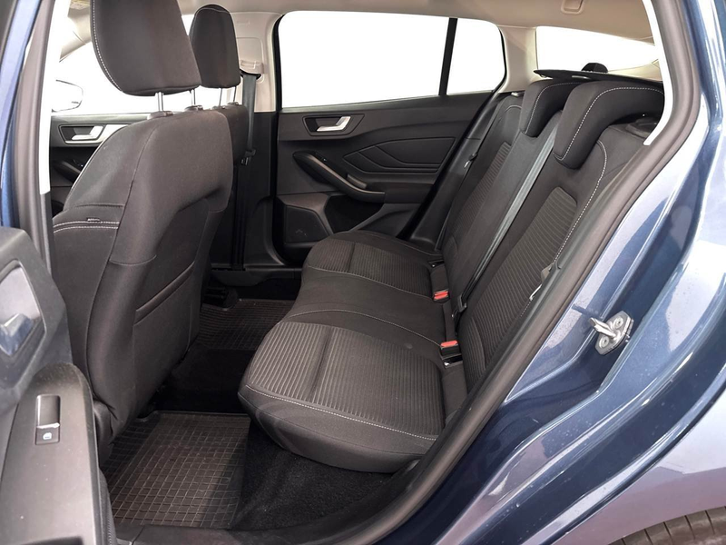 Ford Focus Turnier 1.5 EcoBlue Titanium SpoSi Key LED — photo 11