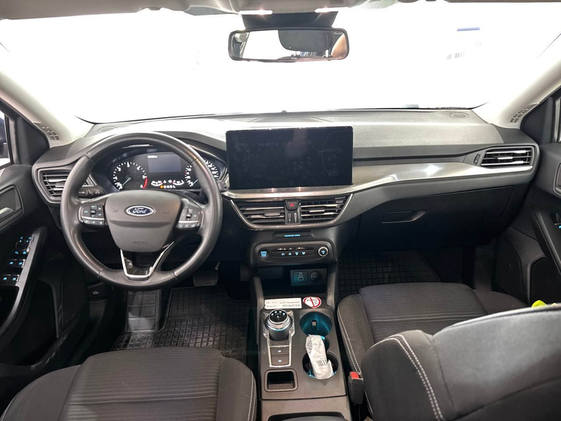 Ford Focus Turnier 1.5 EcoBlue Titanium SpoSi Key LED — photo 6