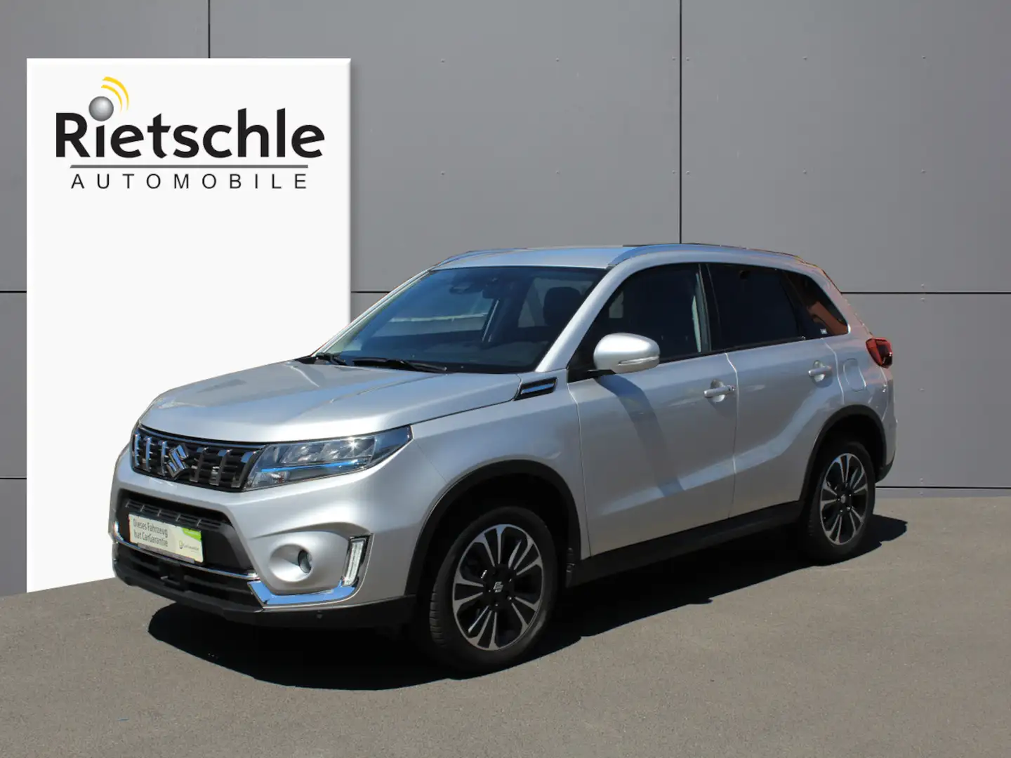 Suzuki Vitara GLX Navi DAB LED Hybrid Zilver - 1