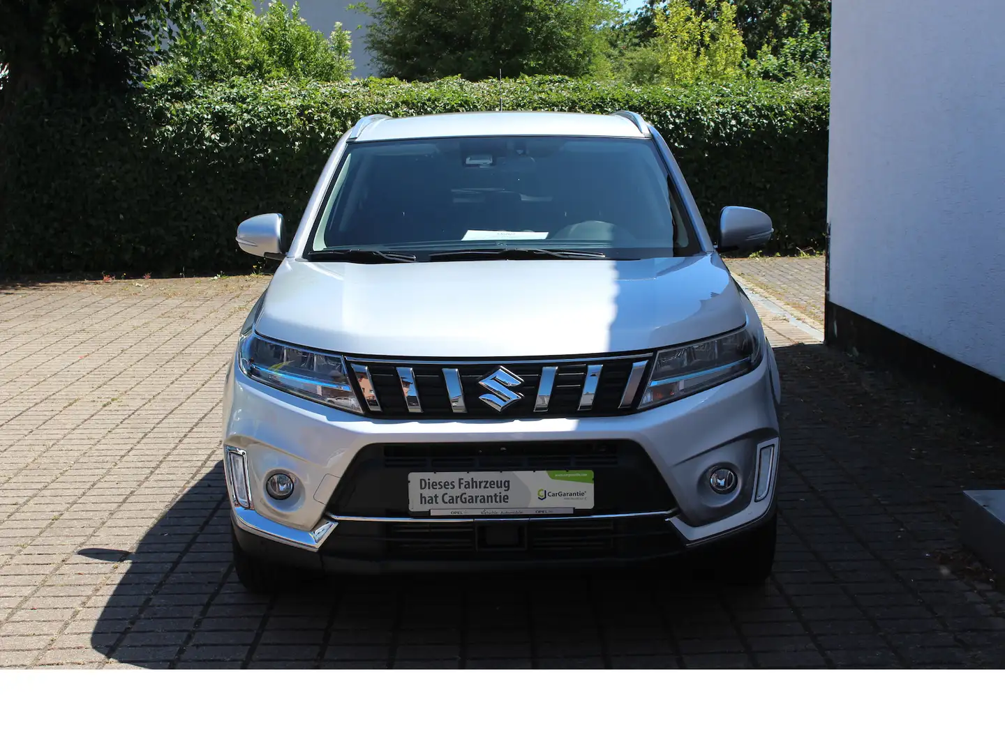 Suzuki Vitara GLX Navi DAB LED Hybrid Zilver - 2