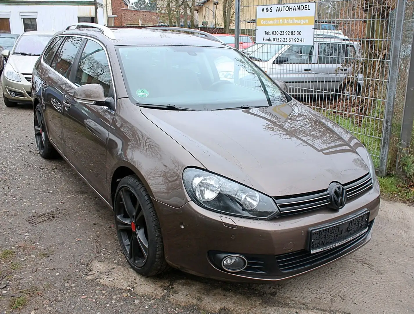 Volkswagen Golf VI Variant Comfortline/TÜV/AU 12/2027 Brun - 1