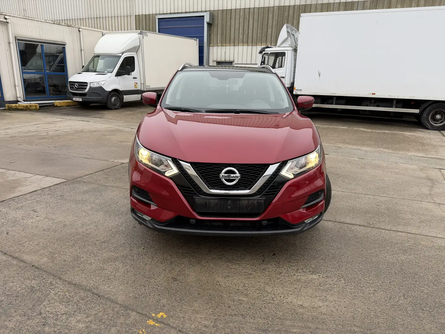 Nissan Qashqai 1.3 DIG-T New Tekna Rot - 1