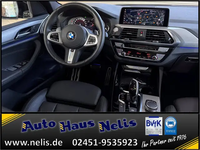 BMW X3 view 8