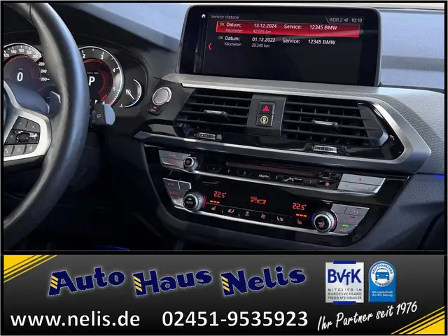 BMW X3 view 12