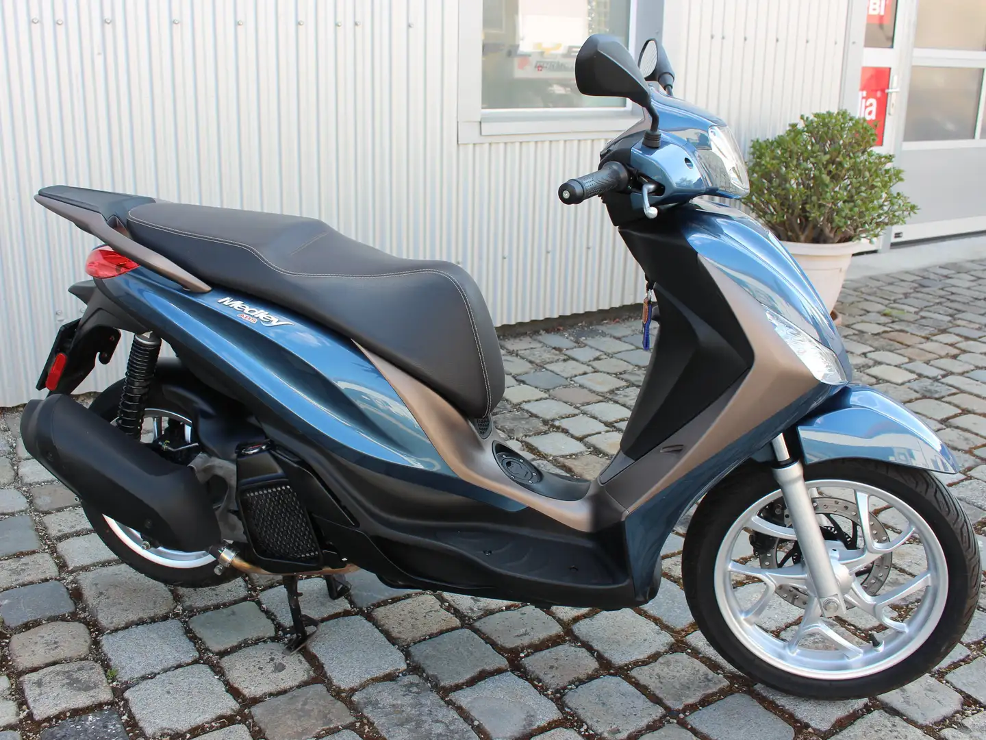 Piaggio Medley 125 Medley 125 EZ 07/2020 km 2880 Euro5 Albastru - 1