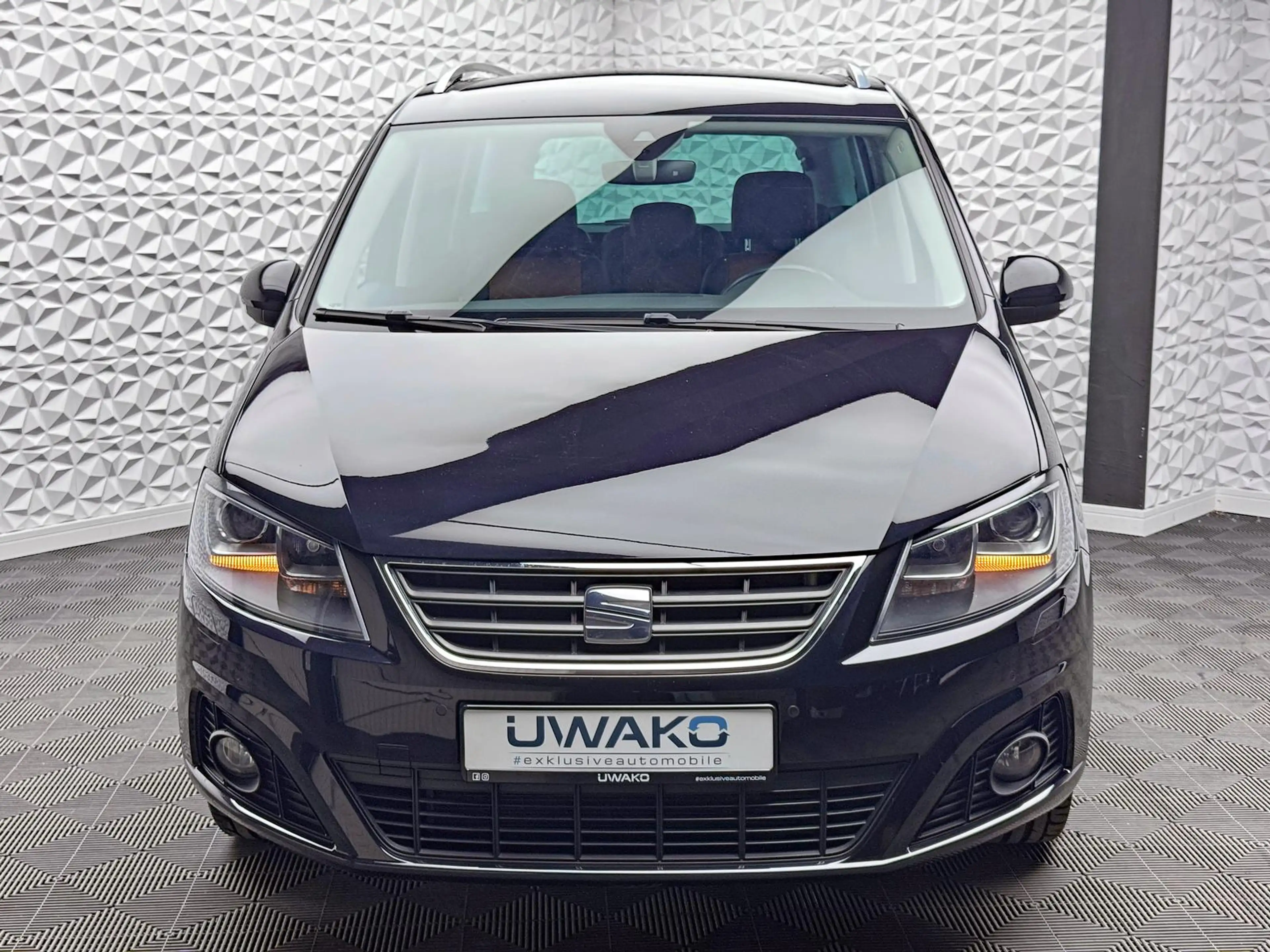 SEAT Alhambra 2.0 TDI*4DRIVE*7-SITZ*DCC*E-ST*STHZG*MASSAGE*AHK — photo 6