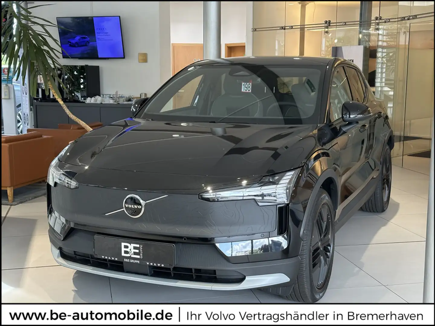 Volvo EX30 Cross Country Ultra Twin Motor Performance Noir - 1
