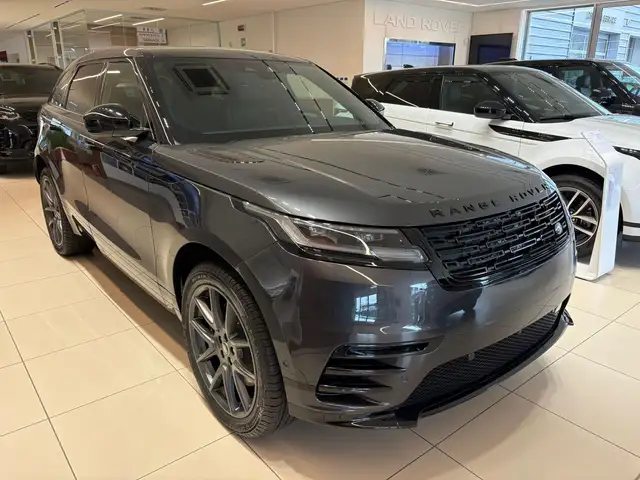Land Rover Range Rover Velar view 15