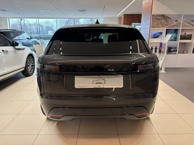 Land Rover Range Rover Velar view 3
