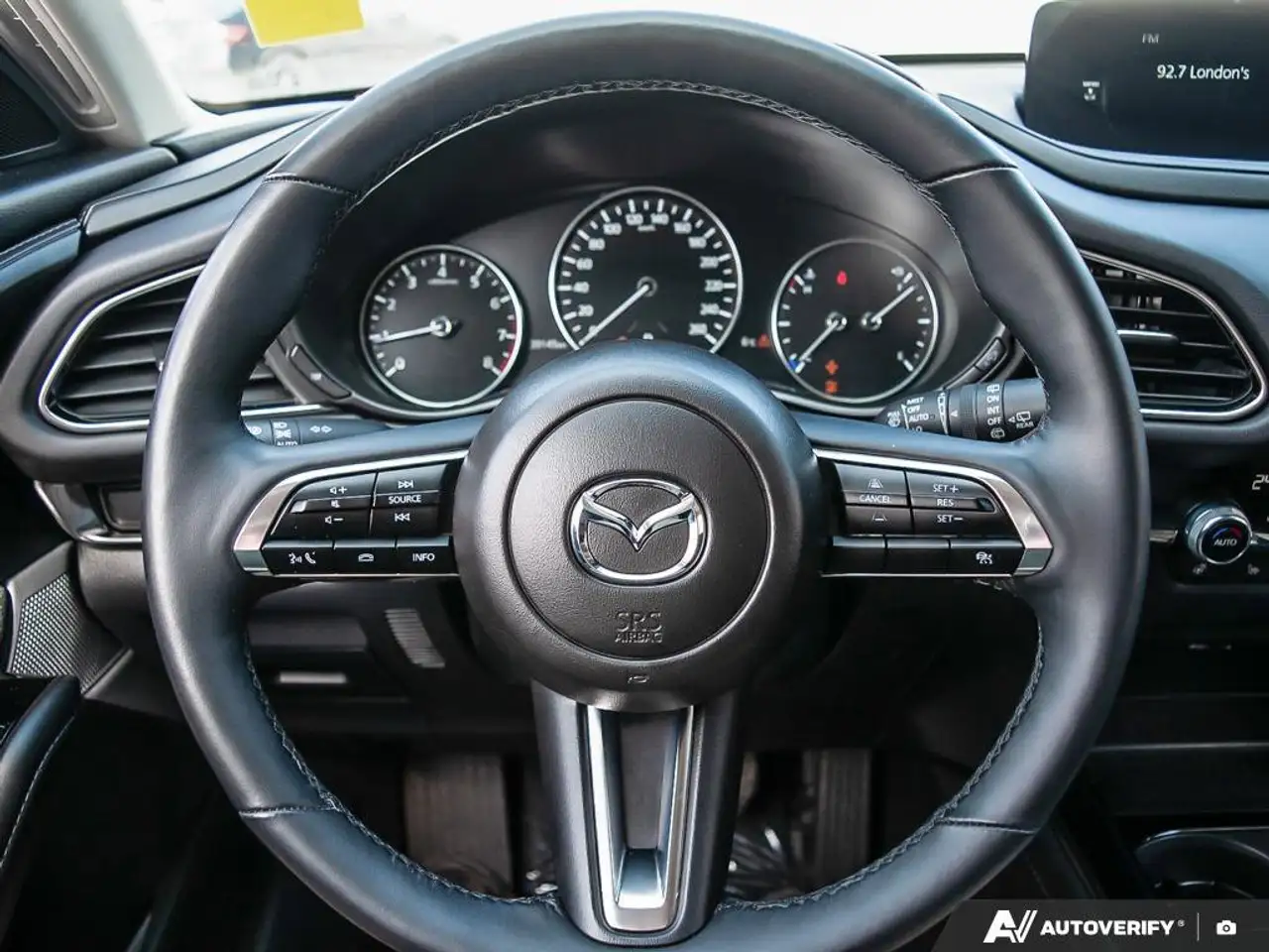 Mazda CX-30 снимка Mazda CX-30