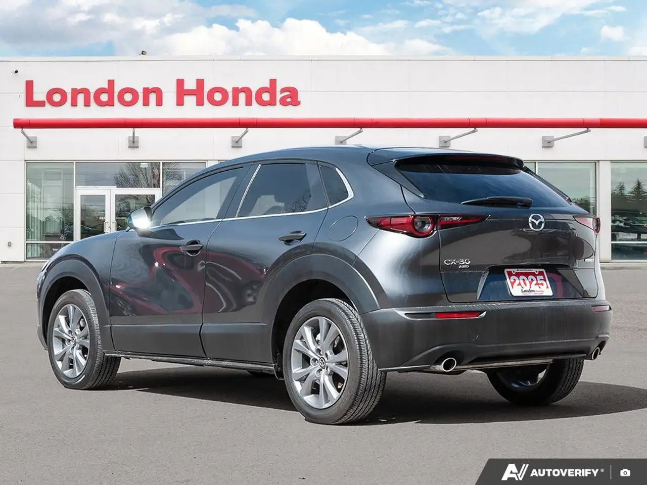 Mazda CX-30 снимка Mazda CX-30