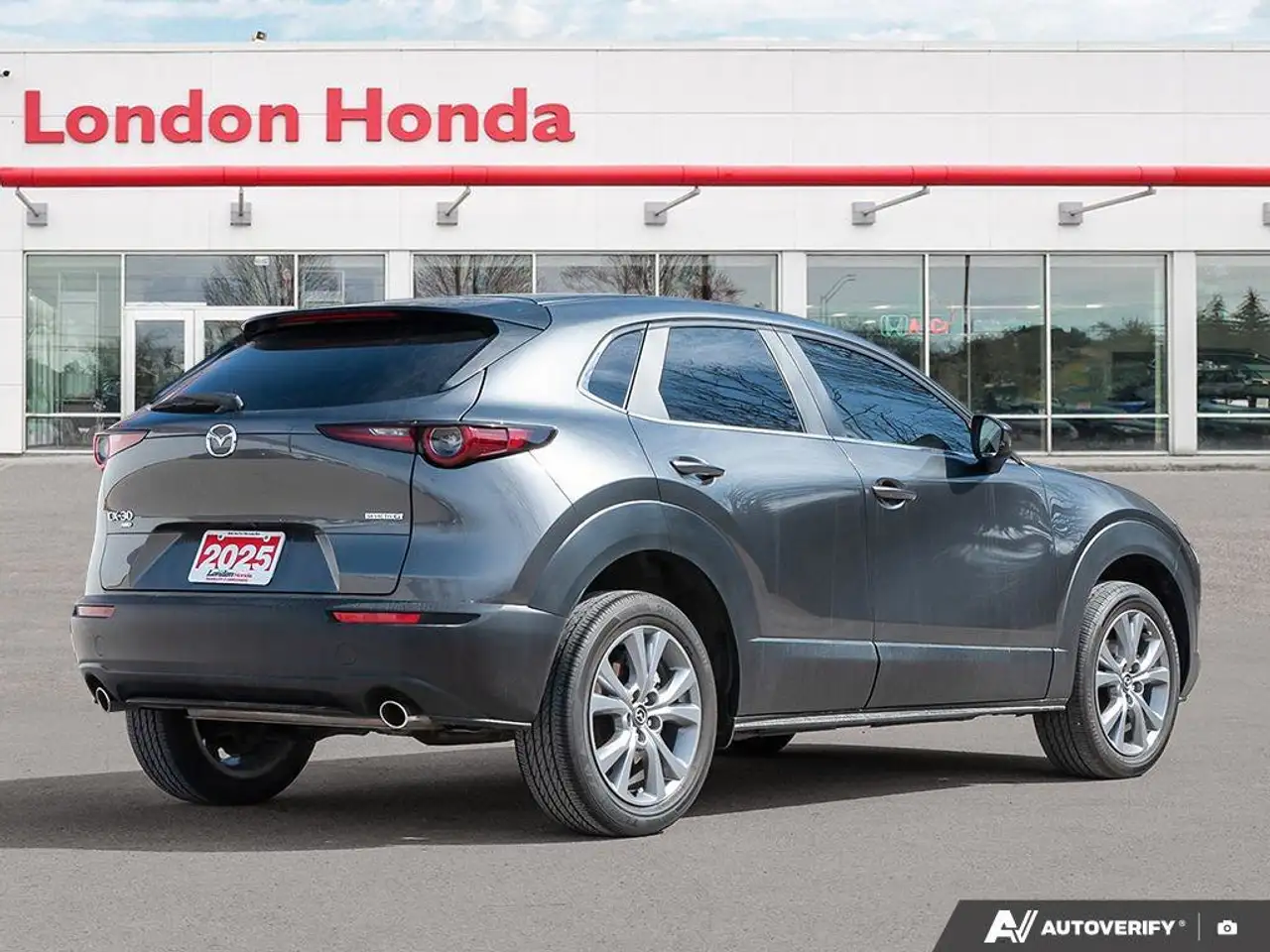 Mazda CX-30 снимка Mazda CX-30